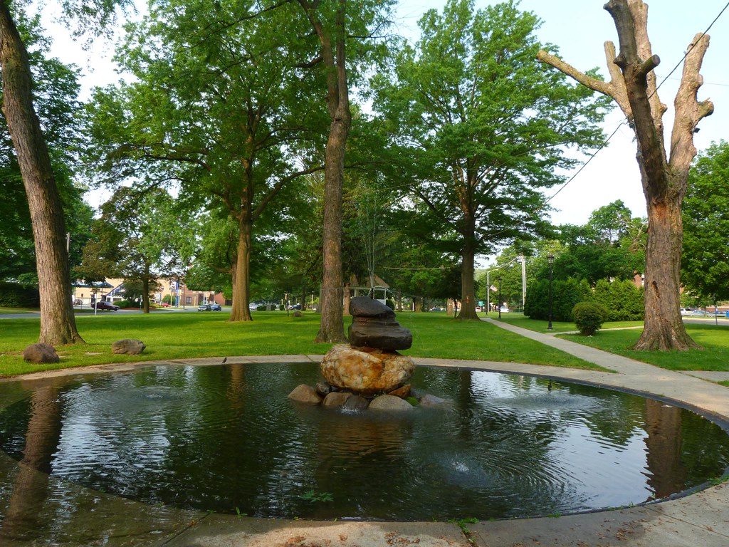 West Springfield Town Common Fountain Really should have m… Flickr