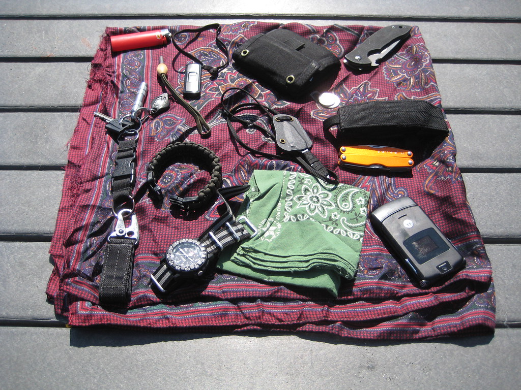 Urban EDC Level 1 Worn A dump of the gear that is worn on… Flickr