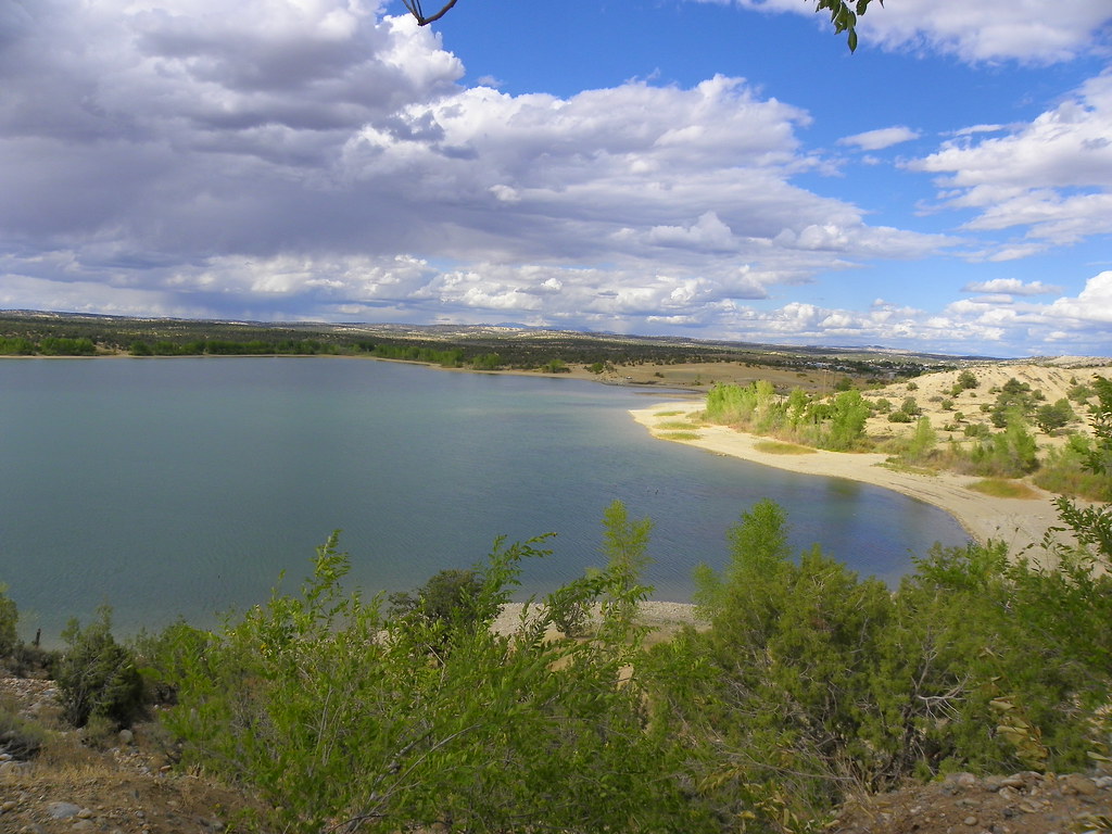 101_0048 Farmington Lake, NM 2009 Bob Caine Flickr