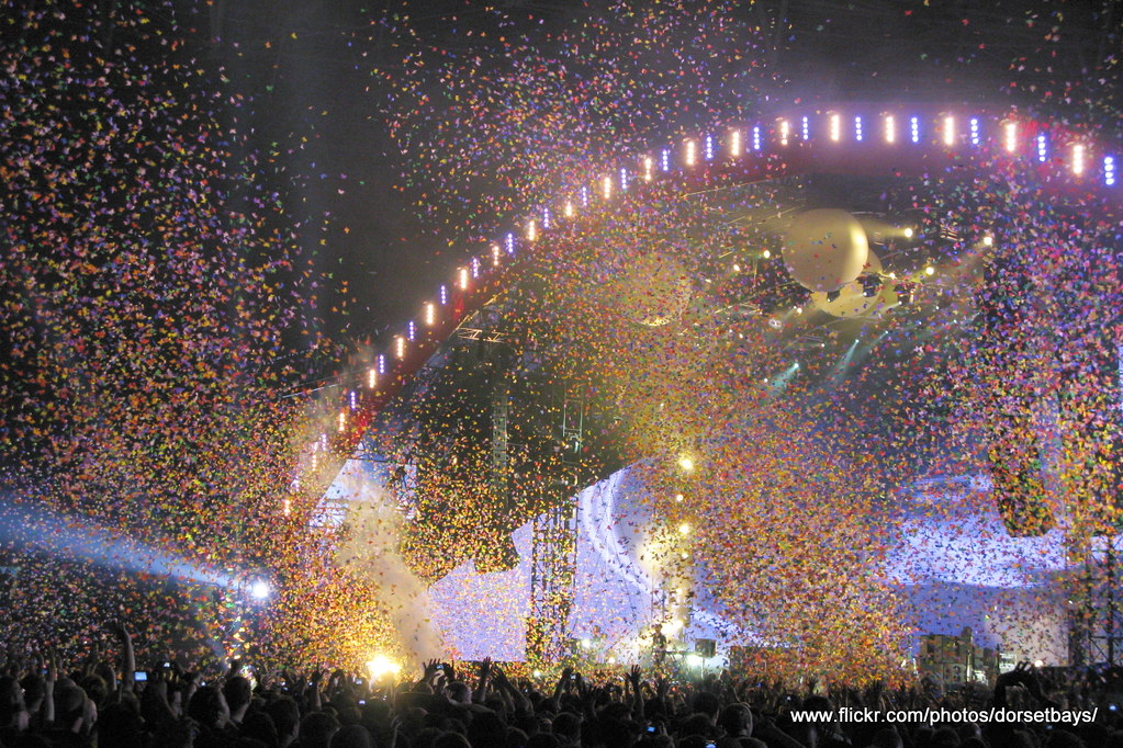 Confetti Coldplay Concert, Wembley, 19th September 2009 a photo on
