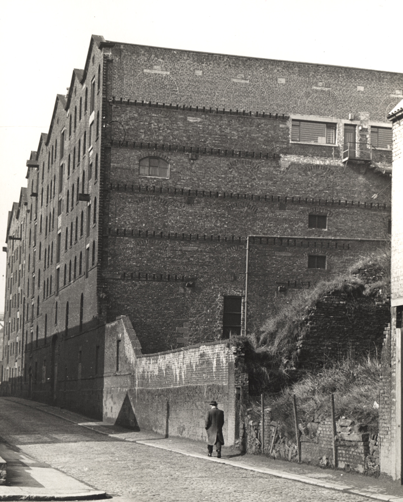 013817The Close Newcastle upon Tyne Signey J. 1965 Flickr