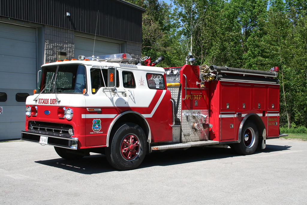 Innisfil Pump 1 (Alcona) 1988 Ford C8000 / Almonte (840/10… Flickr