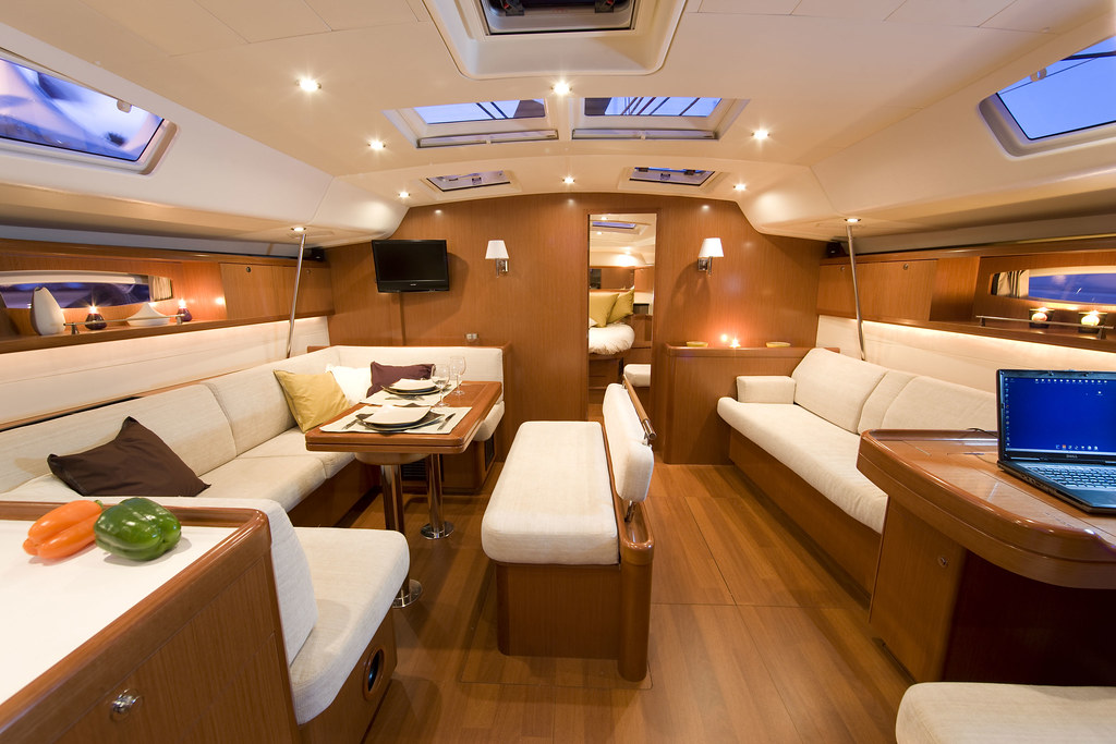 Annapolis Yacht Sales 54 Interior Cabin Annapolis Yacht