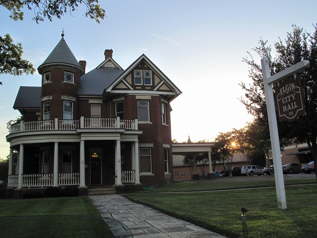 Elgin City Hall Matthew Rutledge Flickr