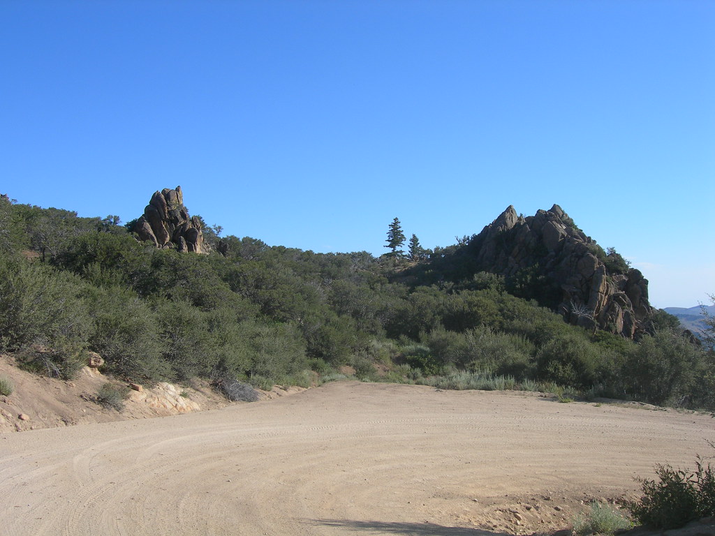 Road to Silver City Silver City is located 20 miles off th… Flickr