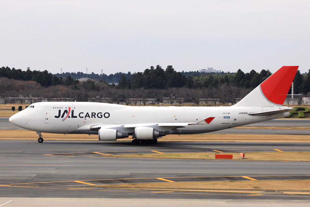 JAL B747400BCF(JA8906) Narita International Airport Boein… Flickr