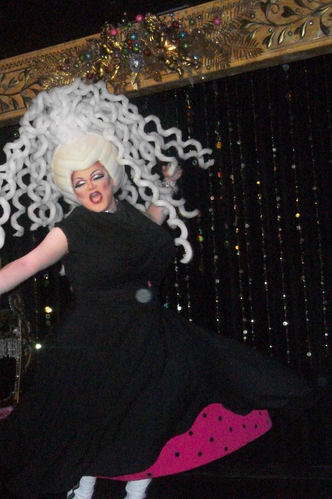 Lips Lips drag dining show. Bob B. Brown Flickr