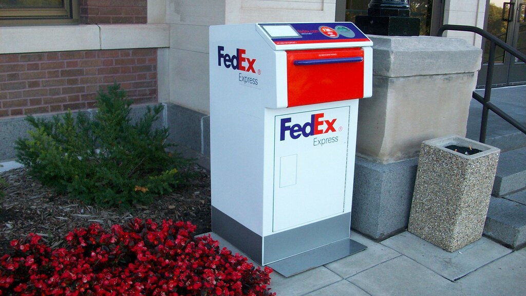 Fedex Drop Box