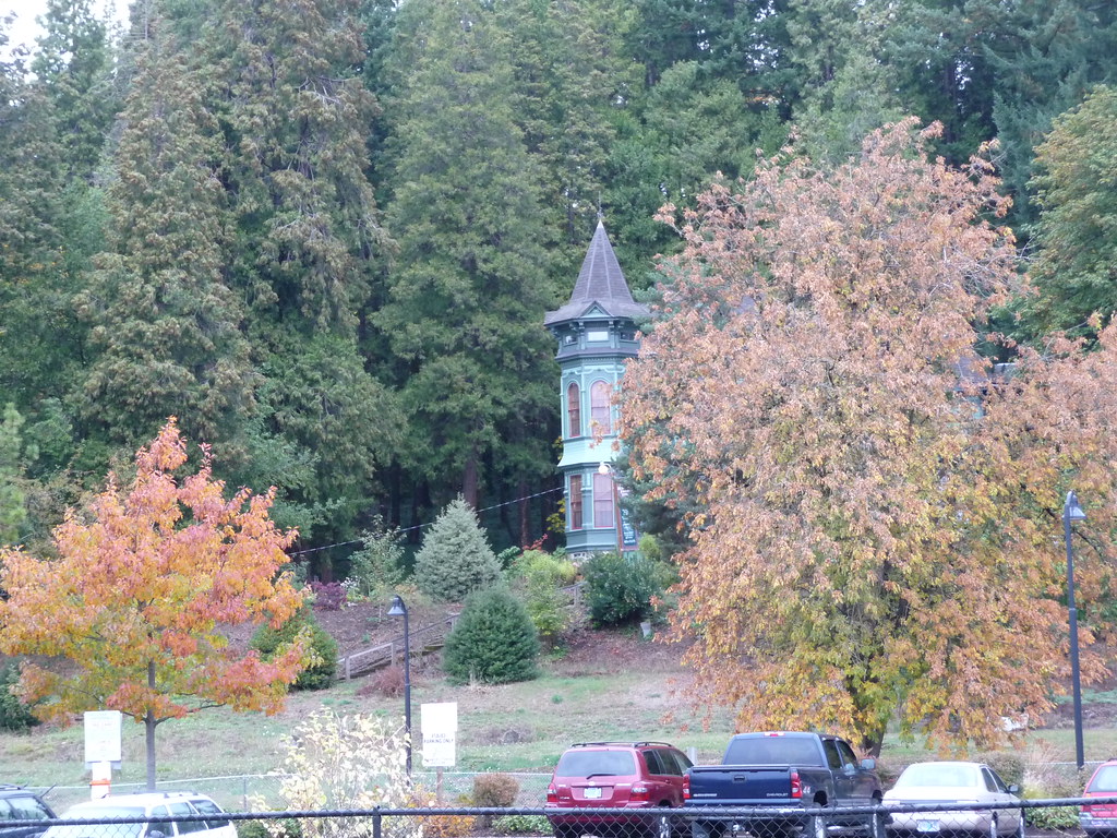 Eugene Oregon Autumn Colors Our last stop before home. It … Flickr