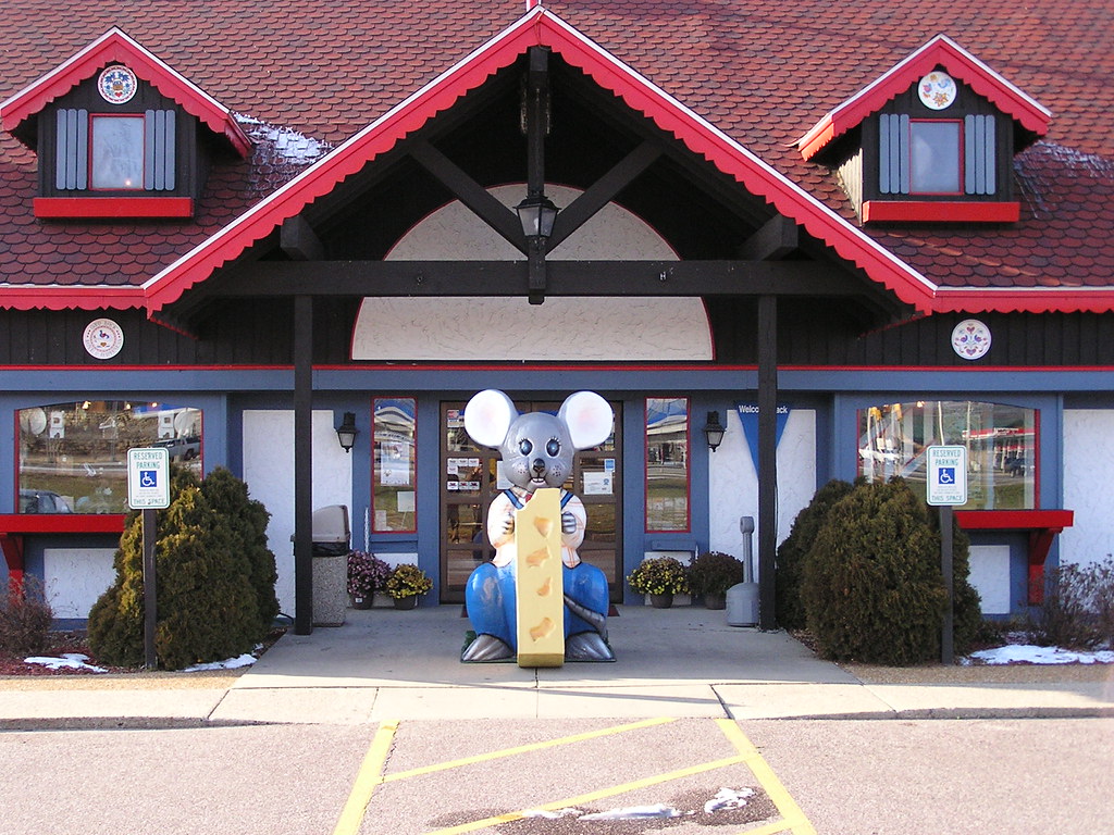 Market Square Cheese in the Wisconsin Dells Market Square … Flickr