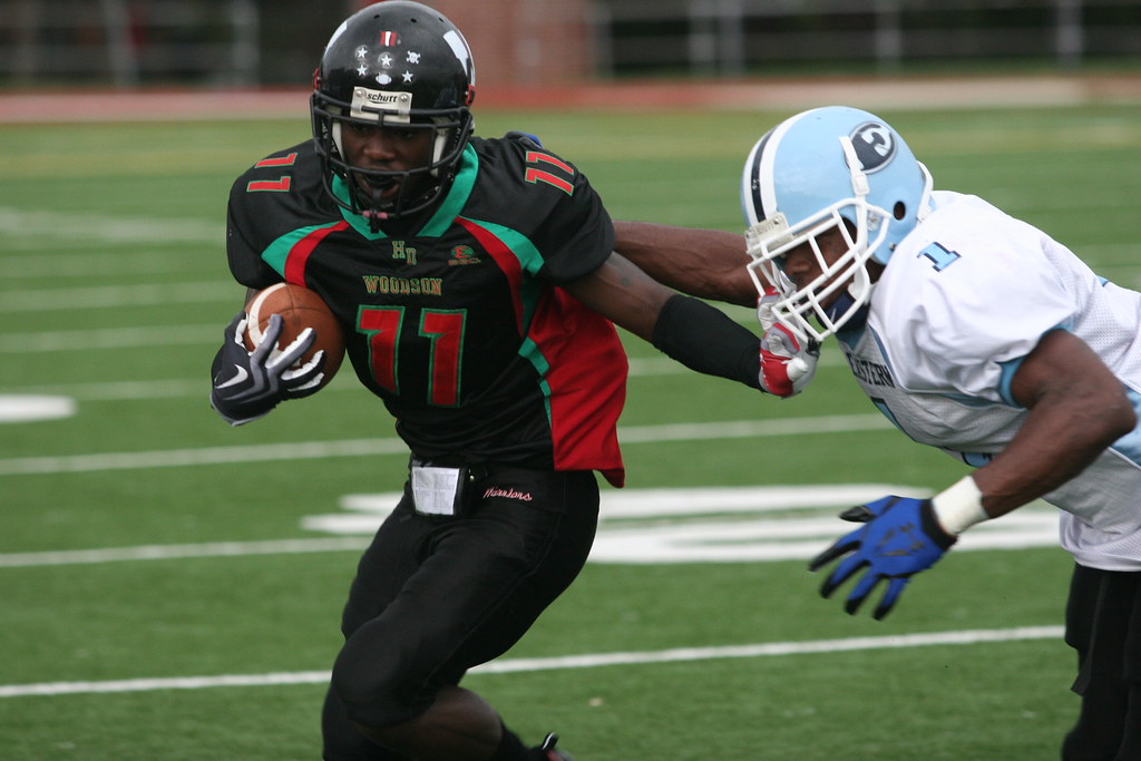 HD Woodson High School Football 1025 Nicholas Welsh Photo… Flickr