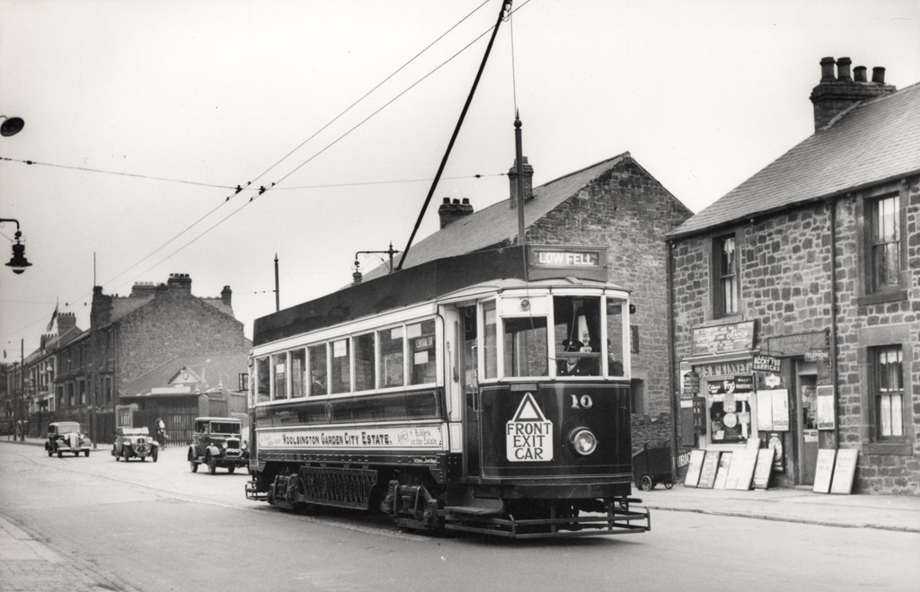 022131aLow Fell Tram Terminus Low Fell Gateshead 1938 Flickr