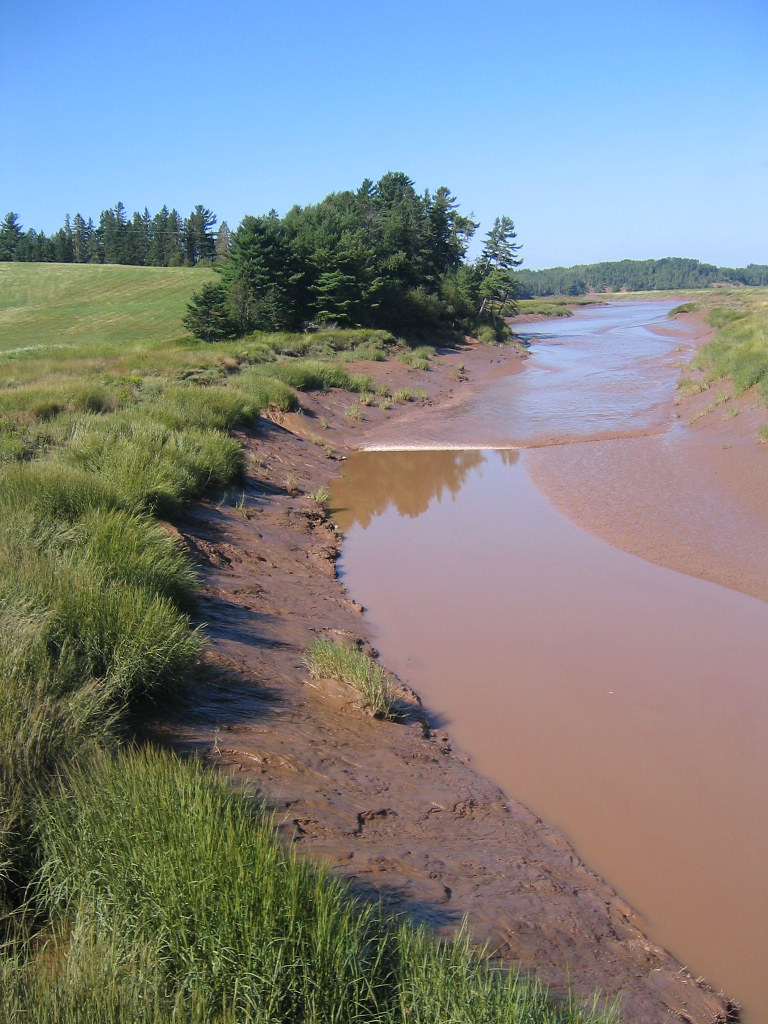 Tidal bore series The Bay of Fundy has huge tides wanting … Flickr