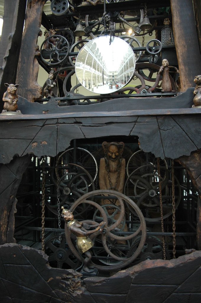 Edinburgh 905 054 Millennium clock, Royal Museum Jim Forest Flickr