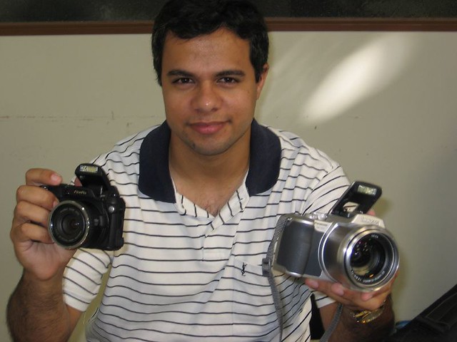 ME | Eu e as cameras :) Fuji S5100 e minha antiga Panasonic … | Flickr