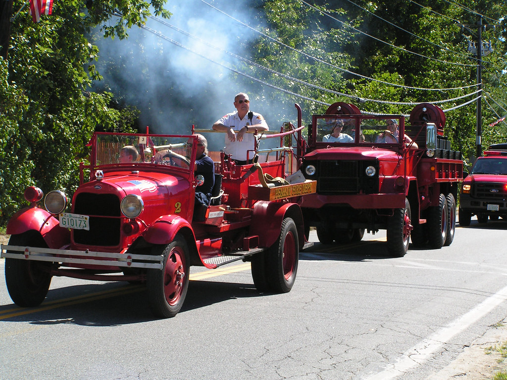 PelhamOHD03 Pelham NH, Old Home Day Parade Victoria Imeson Flickr
