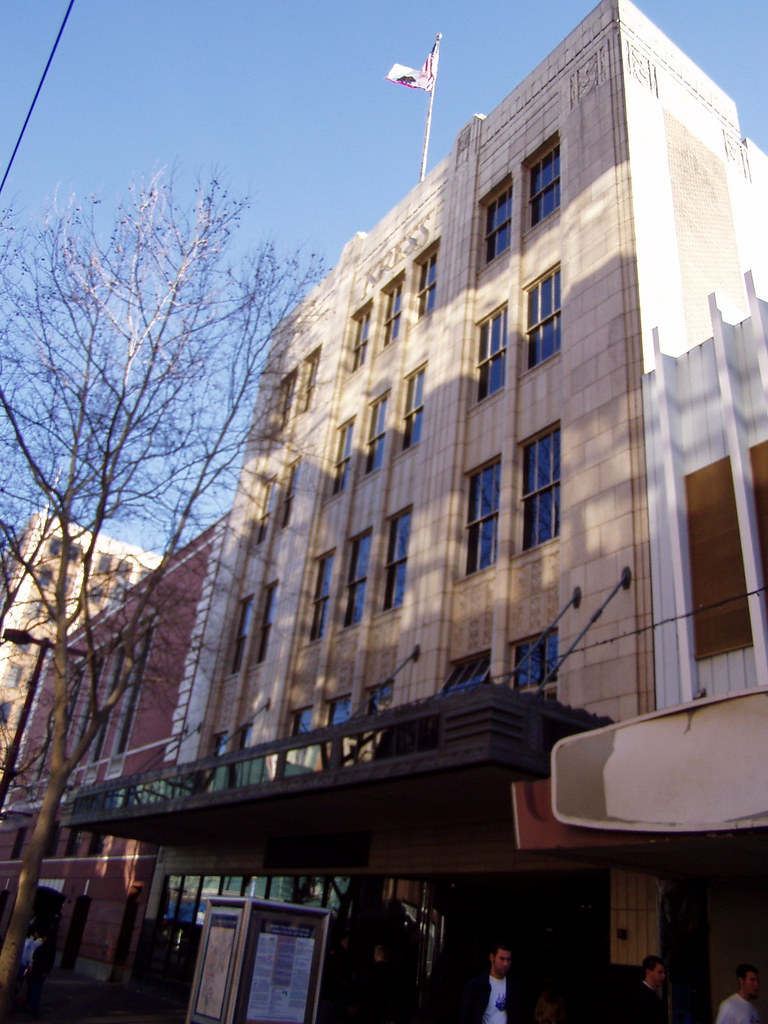 20060115 Kress Building Built in 1931. Architect John Fle… Flickr