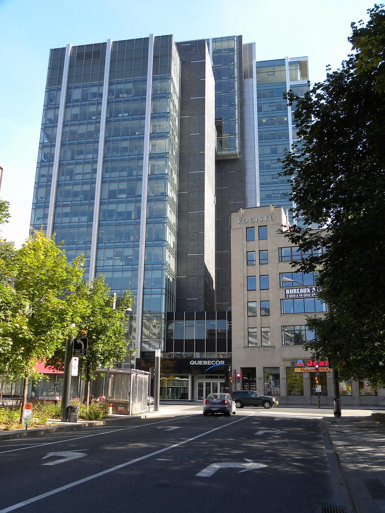 Montréal, QC Quebecor's new headquarters on Rue StJacques