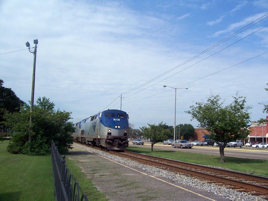 Amtrak Northbound Crescent Arriving in Laurel, Mississippi… Flickr