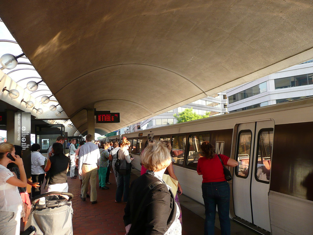 Silver Spring, MD Metro Station Platform ArchiTexty Flickr