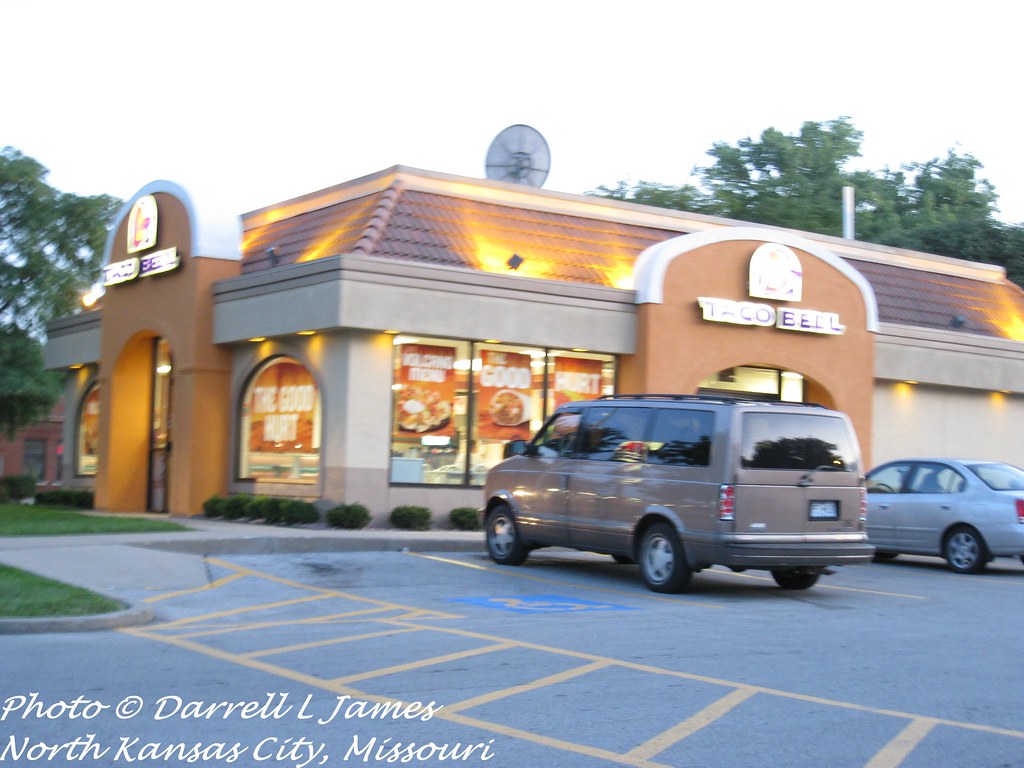 Taco Bell 4514, North Kansas City, MO, 2_wm This store wo… Flickr