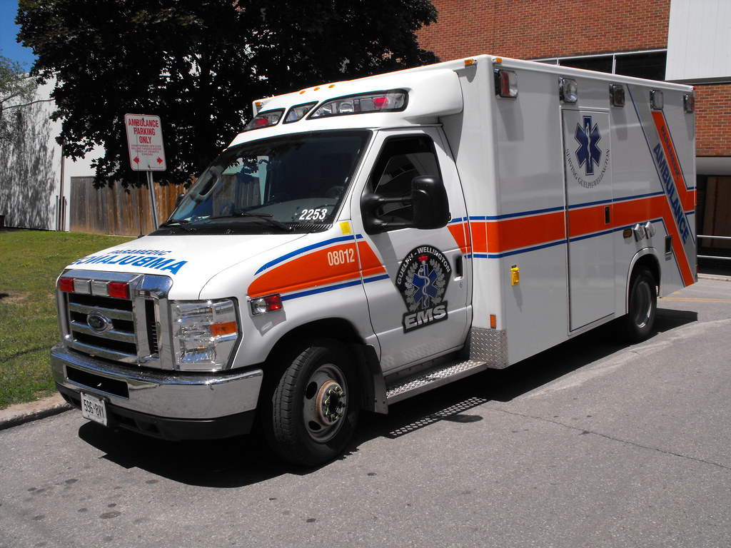Guelph Wellington EMS a photo on Flickriver