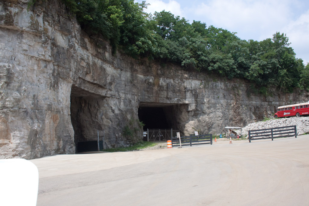 MEGA Cavern Louisville2 portals to the original limestone… Flickr