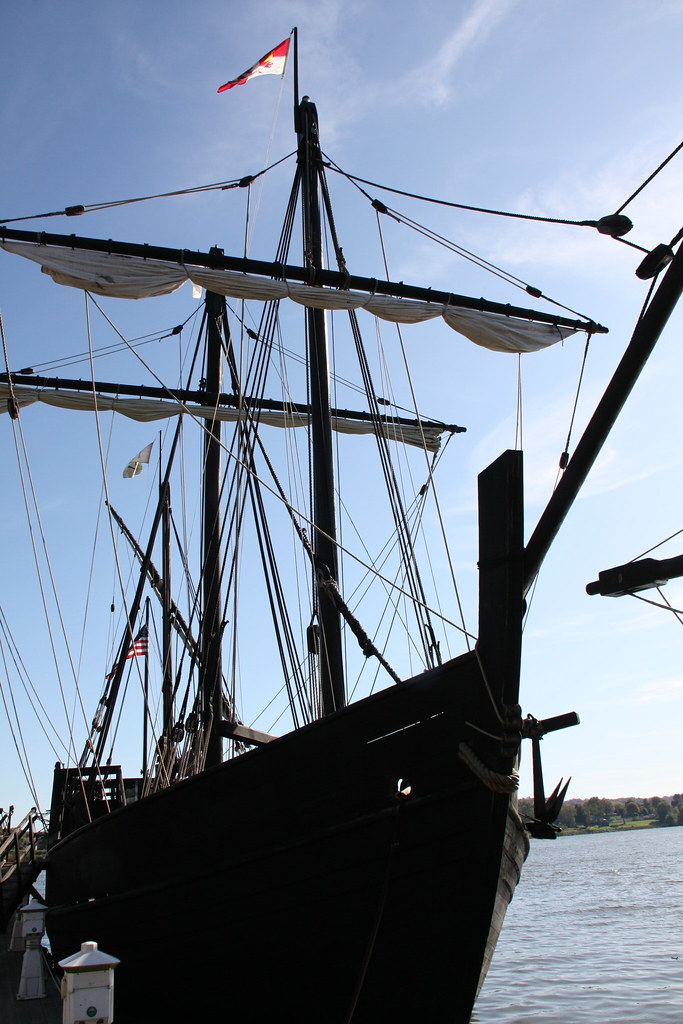 The historical replicas of the Nina and the Pinta sailed … Flickr