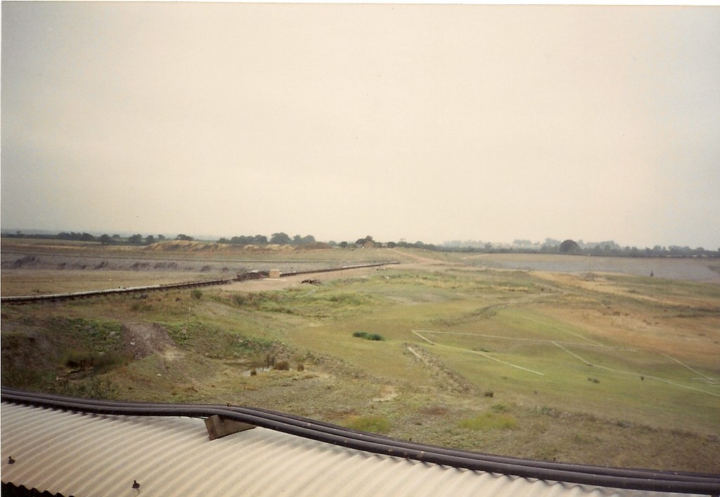 Calvert quarry nature reserve area. August 1991. Calvert, … Flickr