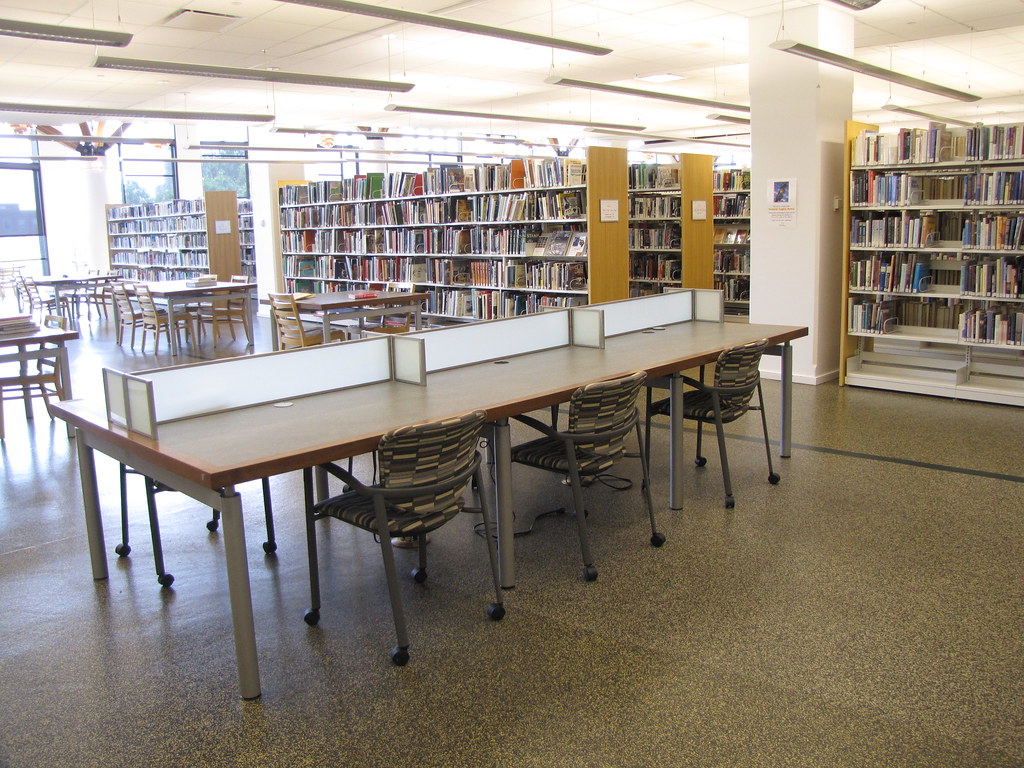 IMG_1504 Oak Park Public Library, Oak Park, IL, June 16, 2… Flickr