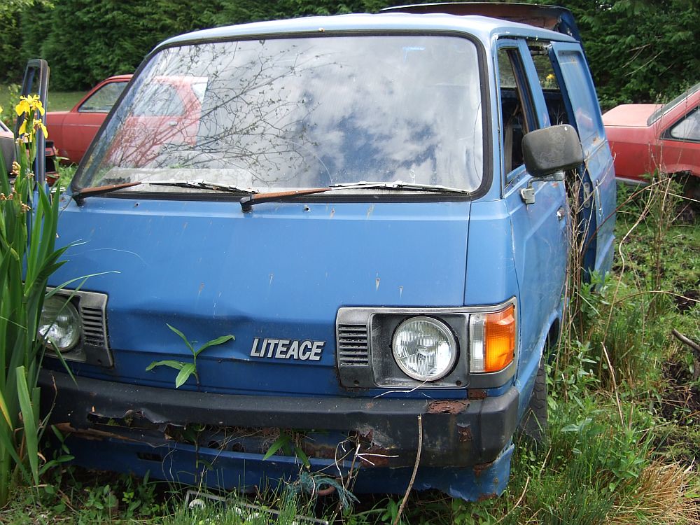 Old Toyota Liteace Van Along with the Toyota Hiace, the To… Flickr