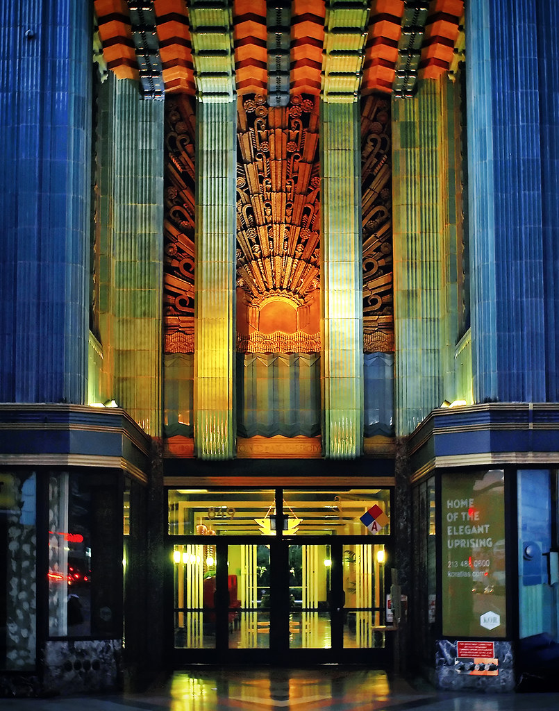 The Eastern Columbia Building The grand Art Deco entryway … Flickr
