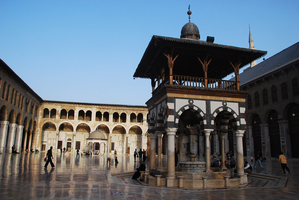 Mosquée des Omeyades, Damas, Syrie cour dallée de marbre