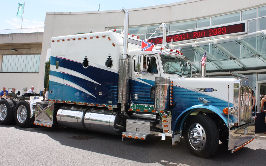 Cannonball Run Europe 2009 Start Peterbilt Truck Peterbilt… Flickr