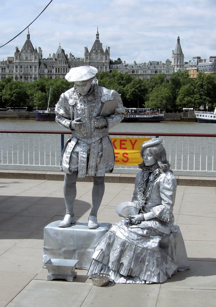 Elizabethan Living Statues, Southbank London. Jim Linwood Flickr