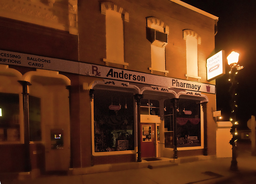 Anderson Pharmacy Night time in downtown Preston, Iowa. As… Flickr