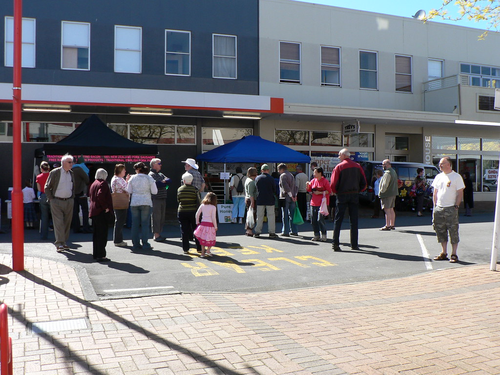Skipping, Nov109 Upper Hutt Farmers' Market Flickr