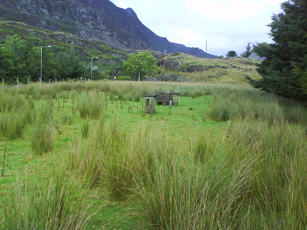 Blaenau Ffestiniog Post In a fenced compound, at the side … Flickr