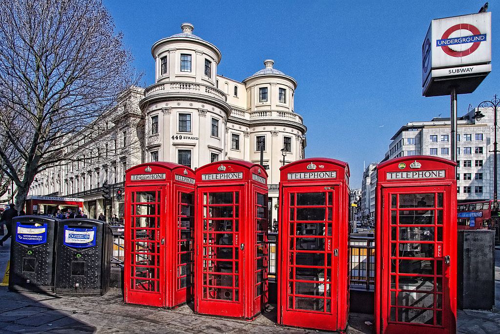 London in Red Some say London is gray. During my short vis… Flickr