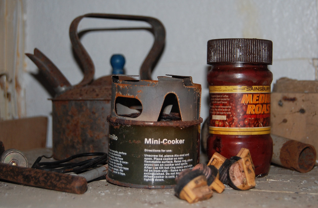 Kettle & MiniCooker along with a pot of Sainsbury's In… Flickr