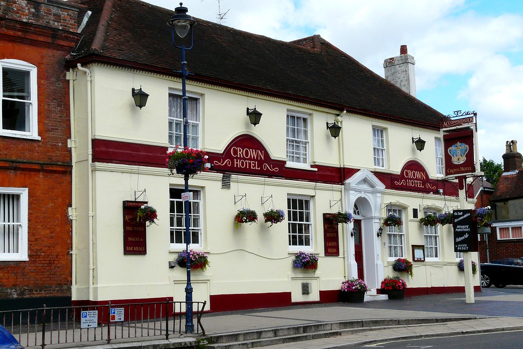 The Crown Hotel, Alton, Hampshire a photo on Flickriver