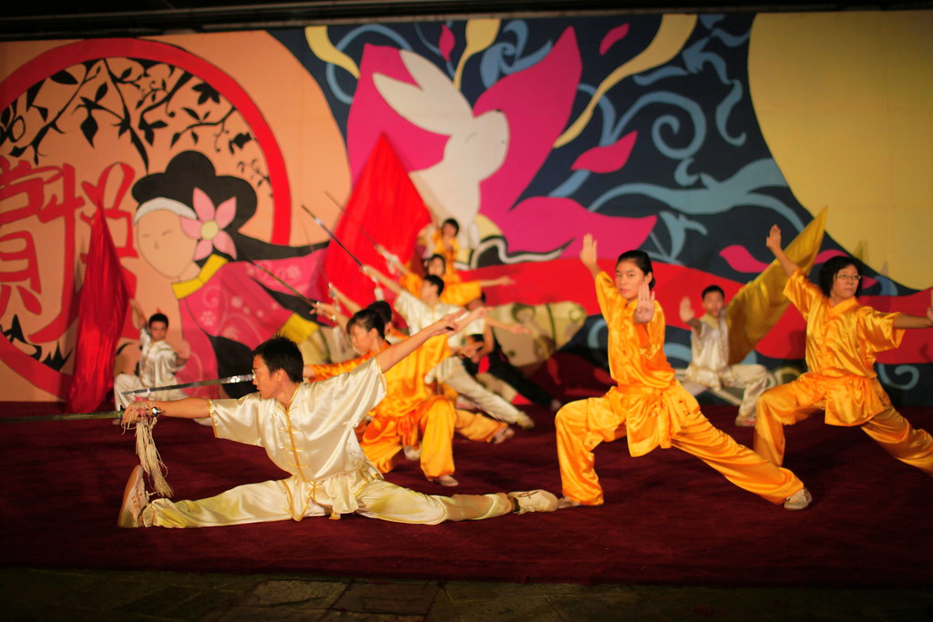 Hwa Chong MAF 2009 Hwa Chong Mid Autumn Festival 2009 Zhong Wei Wan