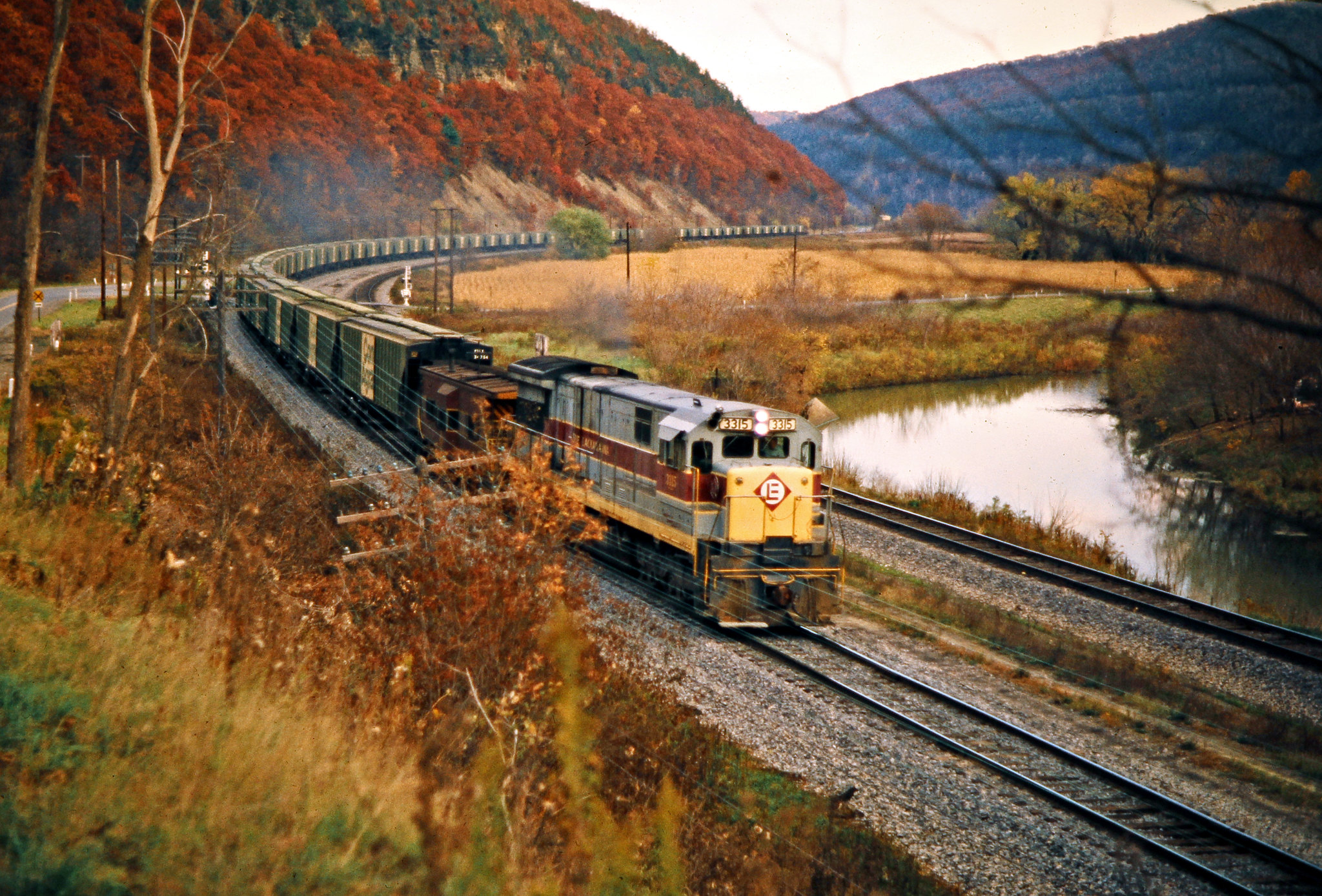 Erie Lackawanna Railway by John F. Bjorklund Center for Railroad