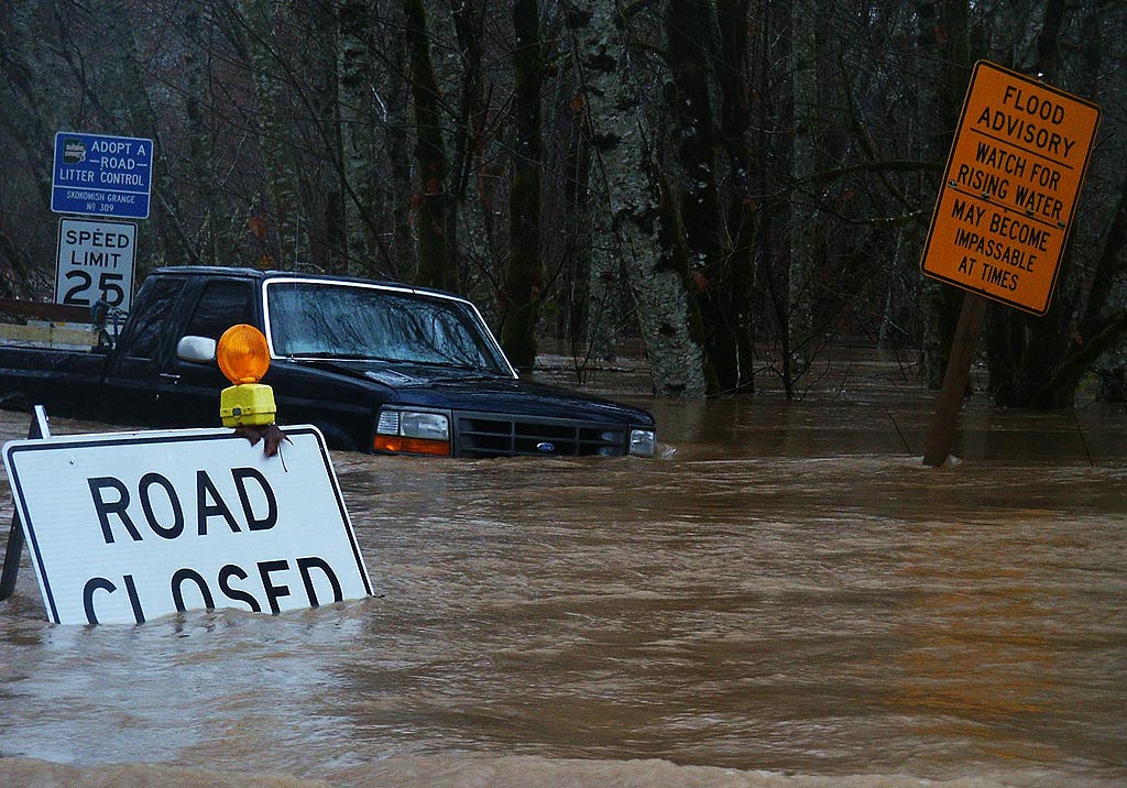 12032007 Skokomish River flooding This is epic. I'm not … Flickr