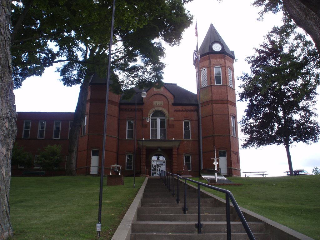Putnam County Courthouse(WVA) Flickr