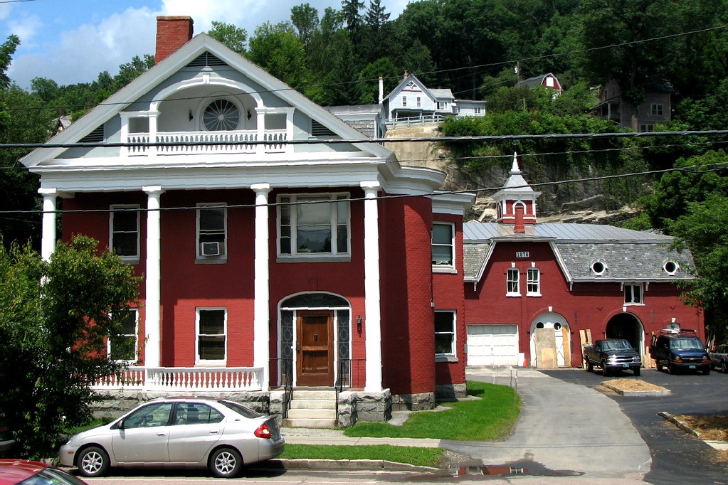 stately • estate Montpelier, Vermont USA • Stately brick m… Flickr