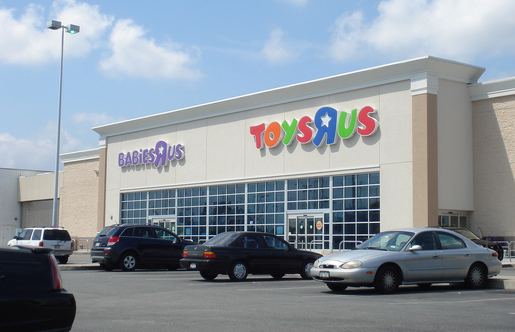 Toys "Я" Us at Bay Plaza; Bronx, NY The Caldor Rainbow Flickr