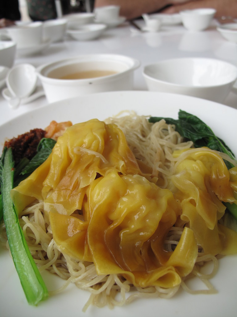 Shrimp Dumpling Noodles, Singapore A shrimp dumpling noodl… Flickr