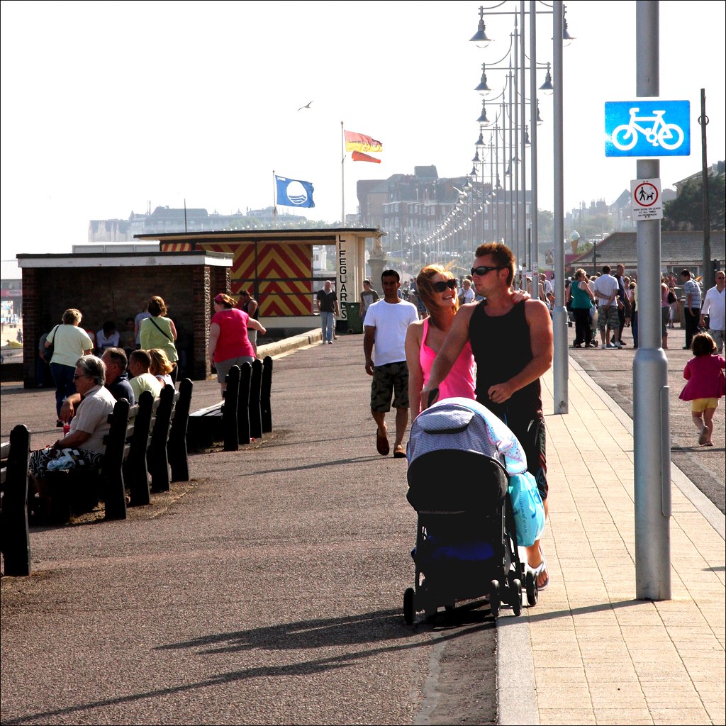 Baywatch and Beyond Marine Parade, Lowestoft. Howard G Flickr