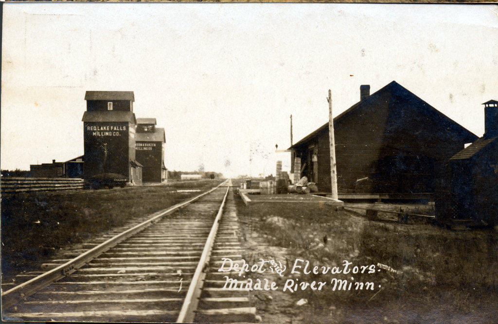 PostcardMiddle River, MN Depot & ElevatorsRed Lake Fal… Flickr